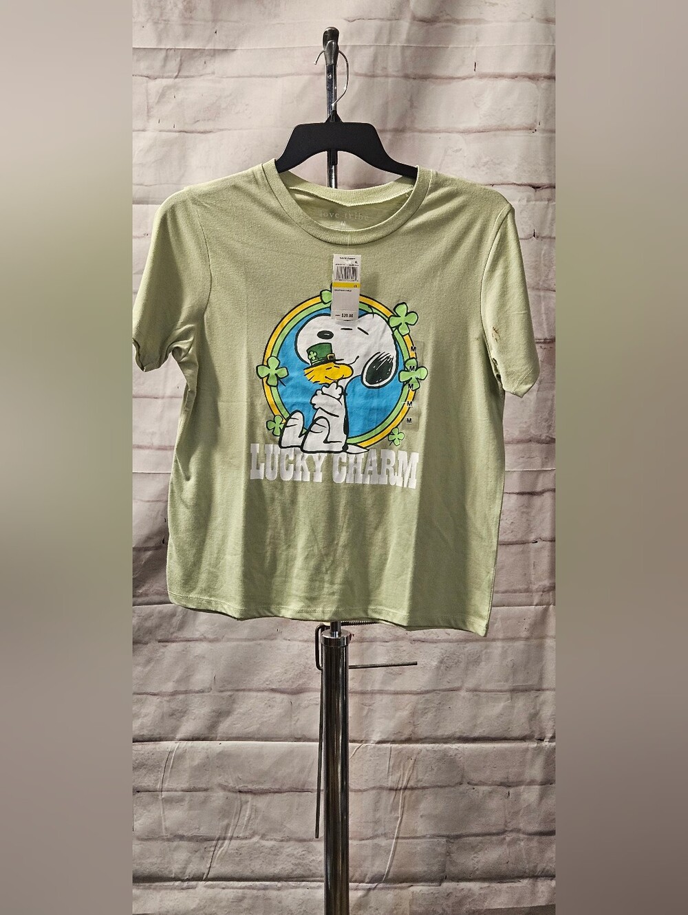 Hybrid Apparel Light Green Snoopy "Lucky Charm" Graphic Tee Size Medium